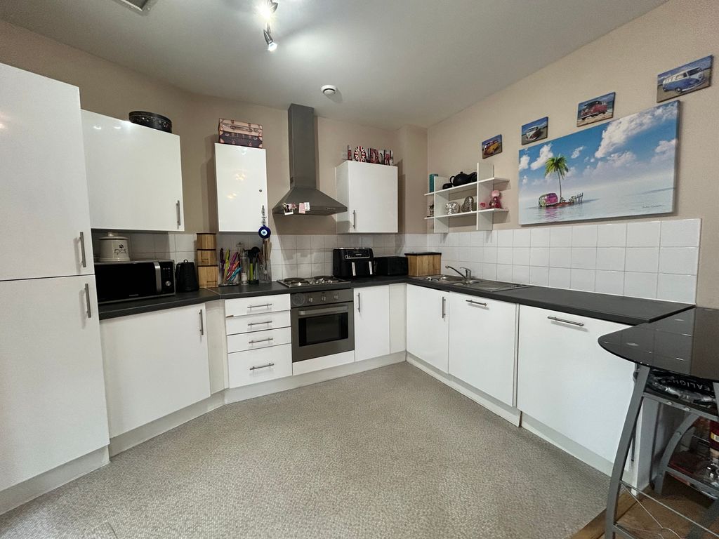 Property photo 2 of 9 Img_0364