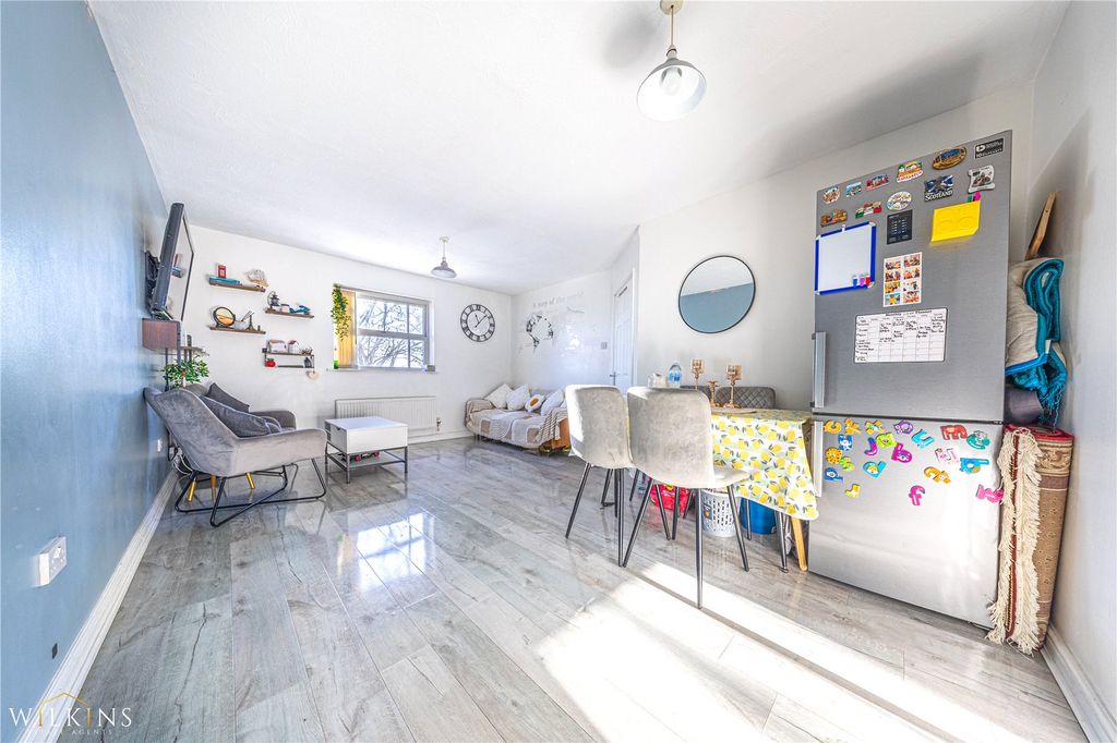 Property photo 3 of 15 Picture No. 11