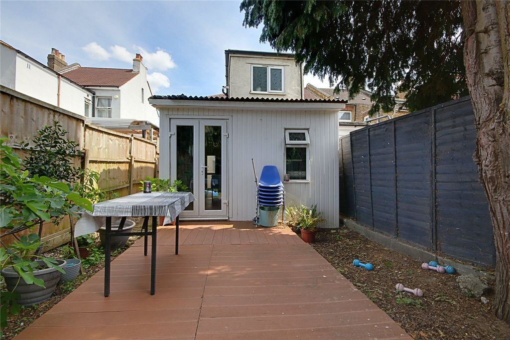 Property photo 2 of 13 Picture No. 14