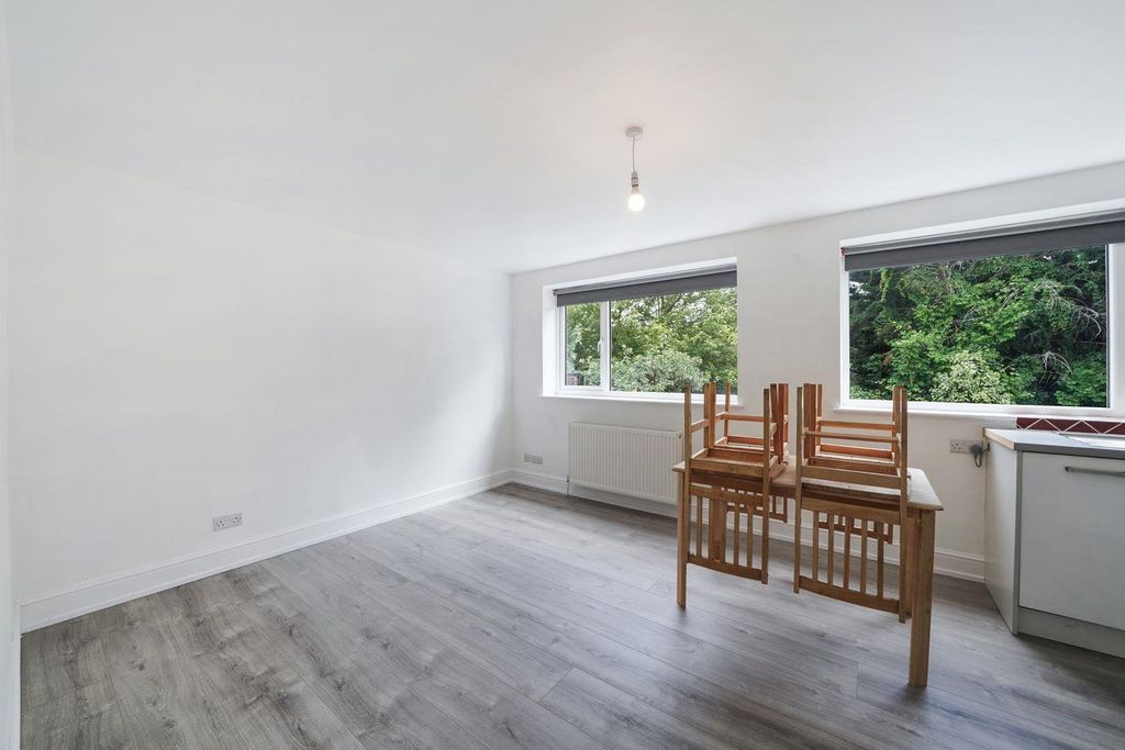 Property photo 2 of 9 18970028 (1).Jpg