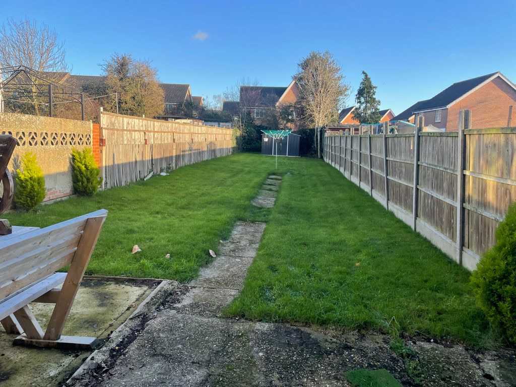 Property photo 2 of 9