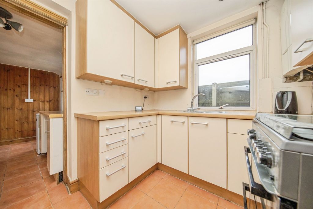 Property photo 2 of 17