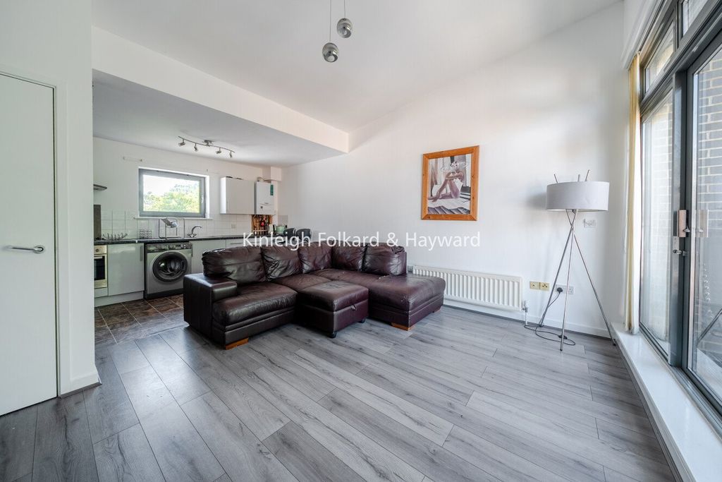 Property photo 1 of 11 Picture No. 05