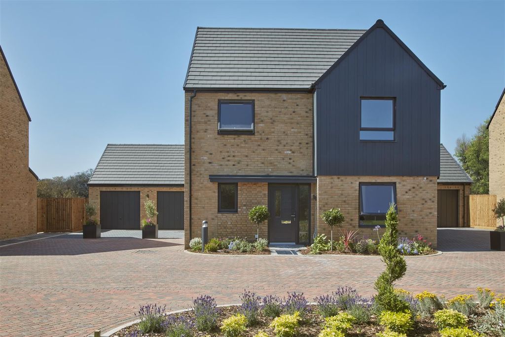 Property photo 1 of 16 252242 Kelvedon  -  (139)_Edit.Jpg