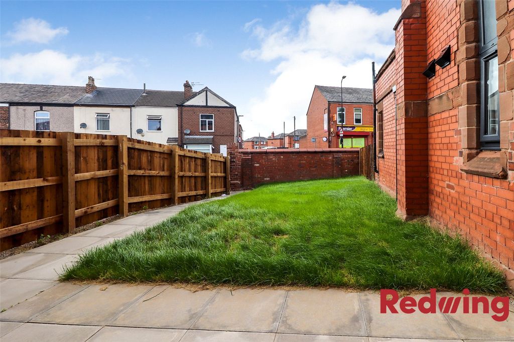 Property photo 3 of 23 Picture No. 06