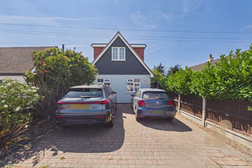 Property photo 1 of 24 Cam01254G0-Pr0496-Still024.Jpg