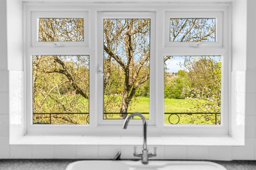 Property photo 3 of 17 Internal-10.Jpg