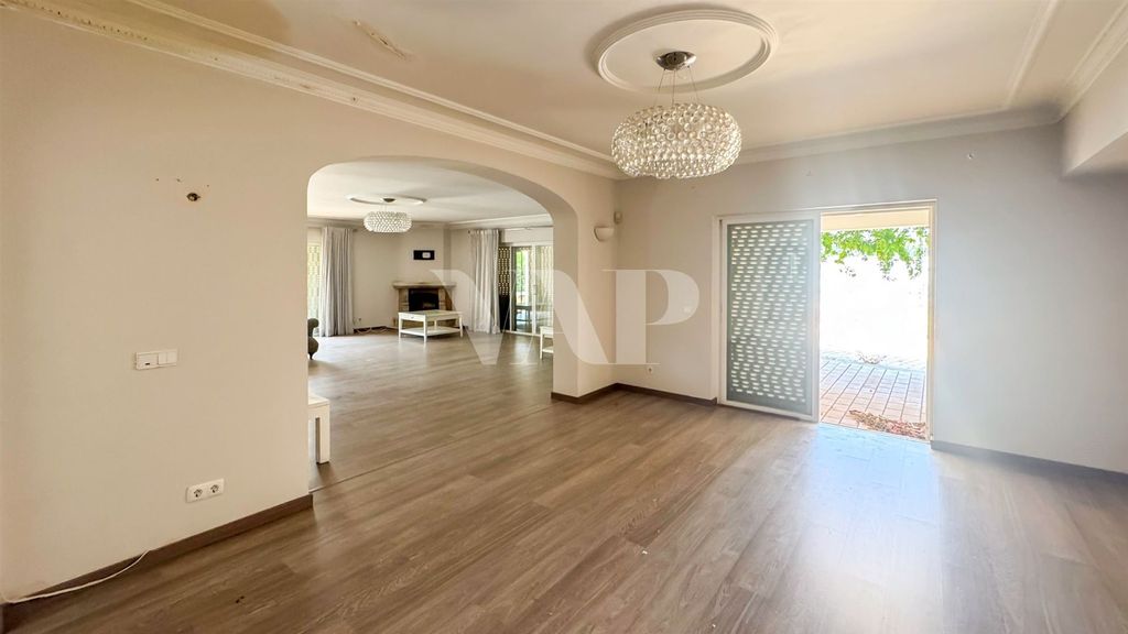 Property photo 3 of 19