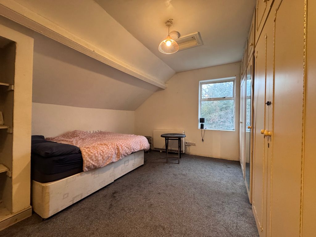 Property photo 2 of 4 Image