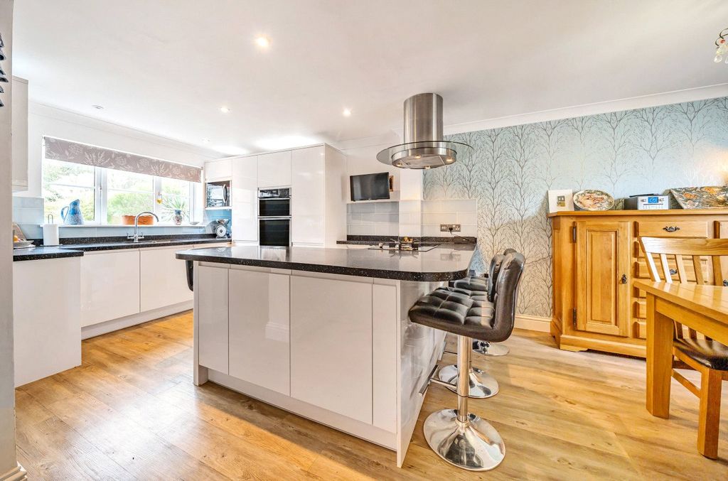 Property photo 2 of 15 2 - Kitchen/Diner