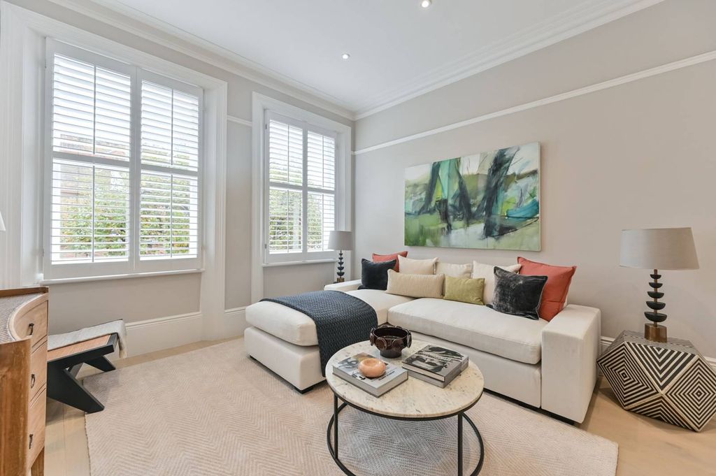 Property photo 3 of 50