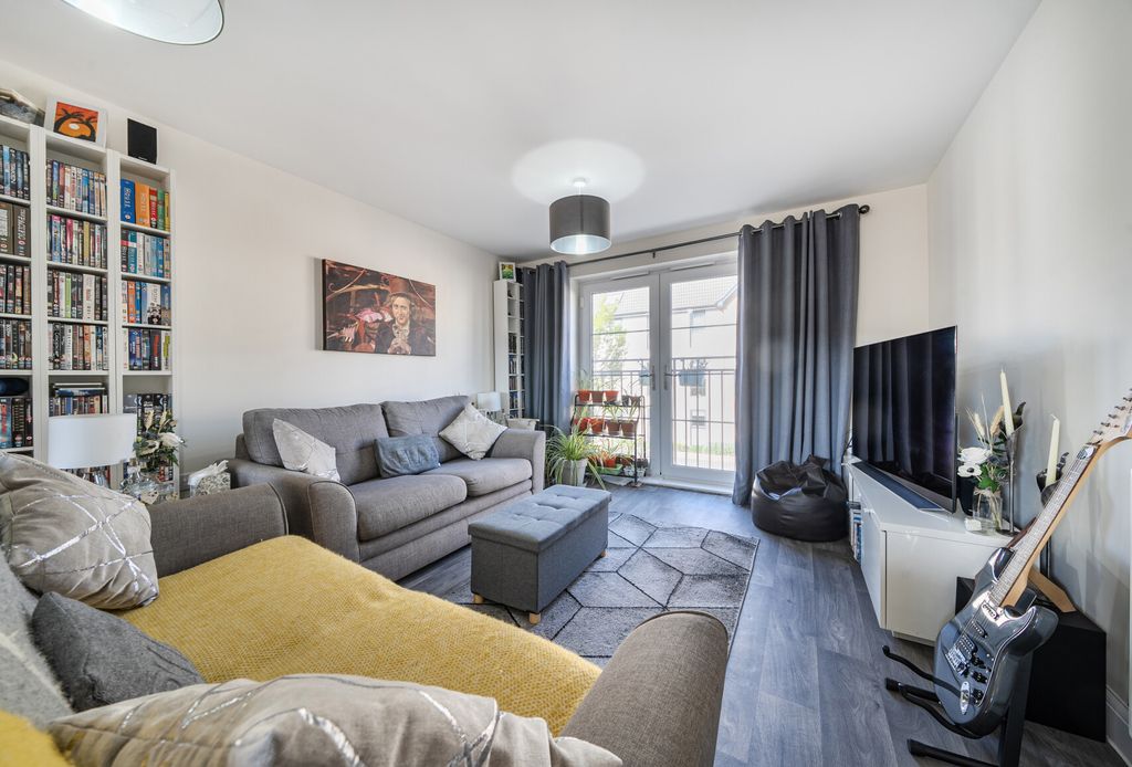 Property photo 2 of 8 1449809-20-69E88c...