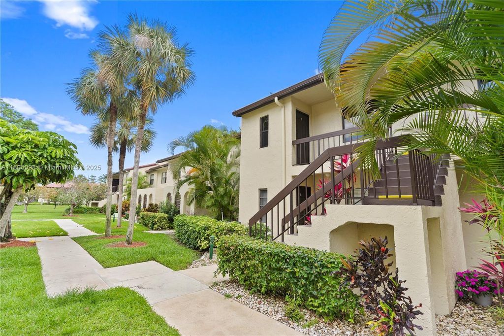 Property photo 1 of 31