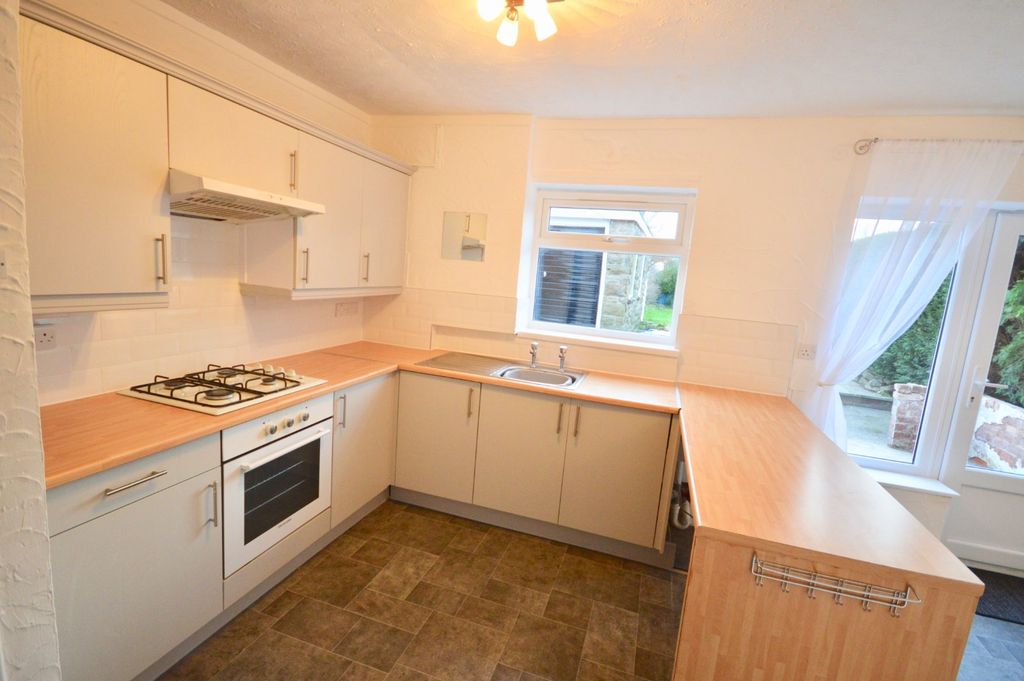 Property photo 2 of 16 Picture No. 18