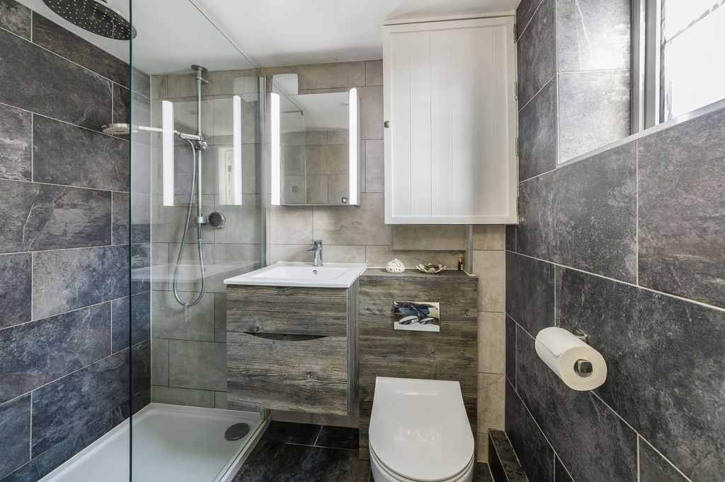 Additional image 4 of 4 bed semi-detached house for saleKynaston Road, Didcot OX11