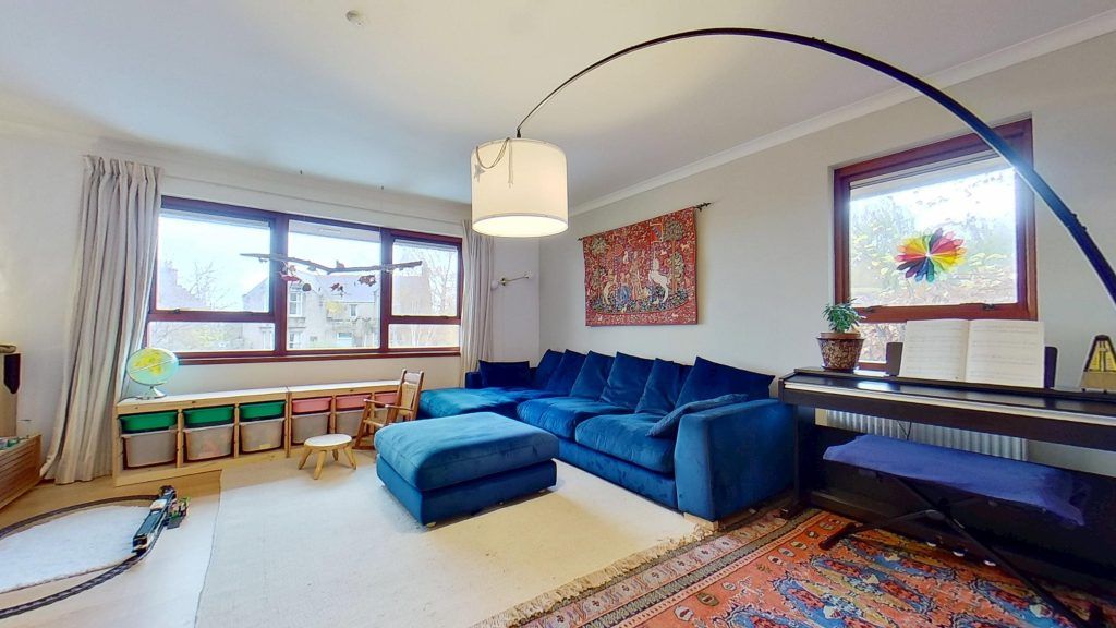 Property photo 2 of 21