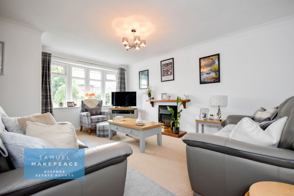 Property photo 3 of 17 Gallery