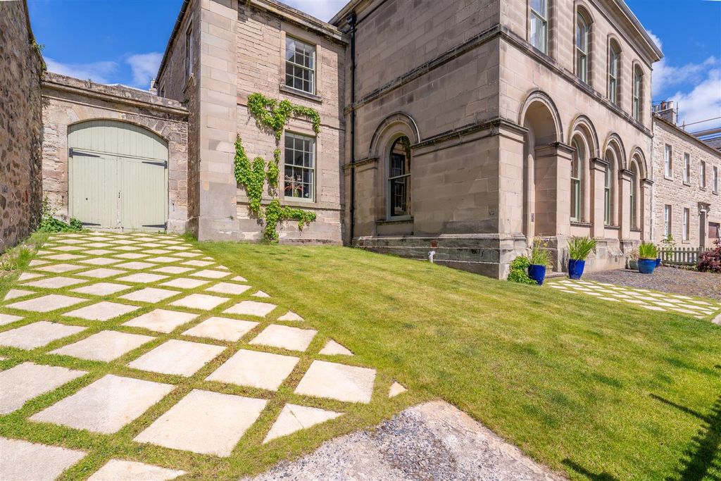 Property photo 2 of 39 Old_Bank_House-23.Jpg