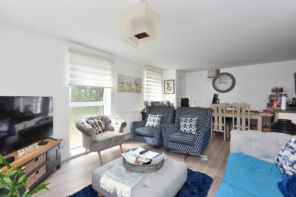Property photo 2 of 13 429082