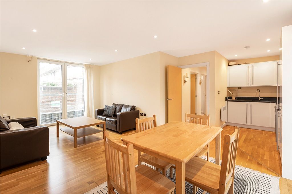 Property photo 2 of 19 Reception Room