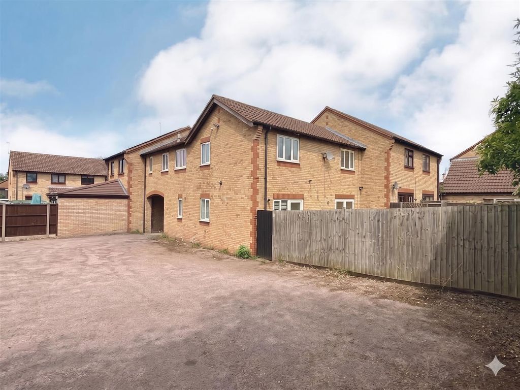 Property photo 1 of 19 Rear May.Png