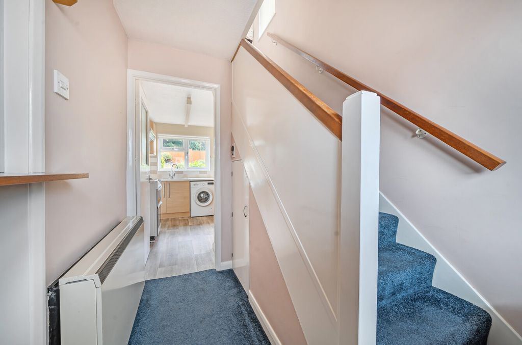 Property photo 3 of 25 1340448-6-689Cdc9...