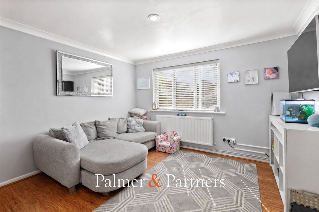 Property photo 2 of 12 Picture No. 02
