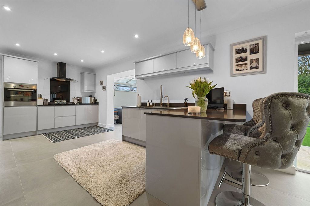 Property photo 3 of 28 Picture No. 08