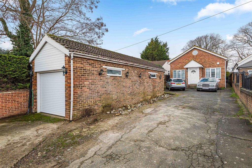 Property photo 1 of 29