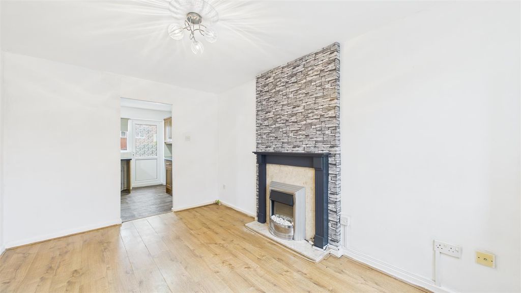 Property photo 3 of 15 Cam05101G0-Pr0092-Still001.Jpg