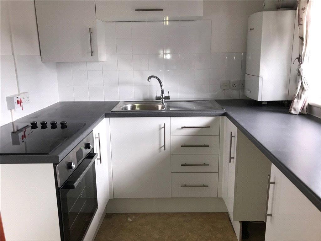 Property photo 2 of 6 Kitchen