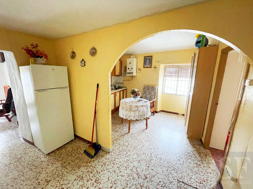 Property photo 3 of 19