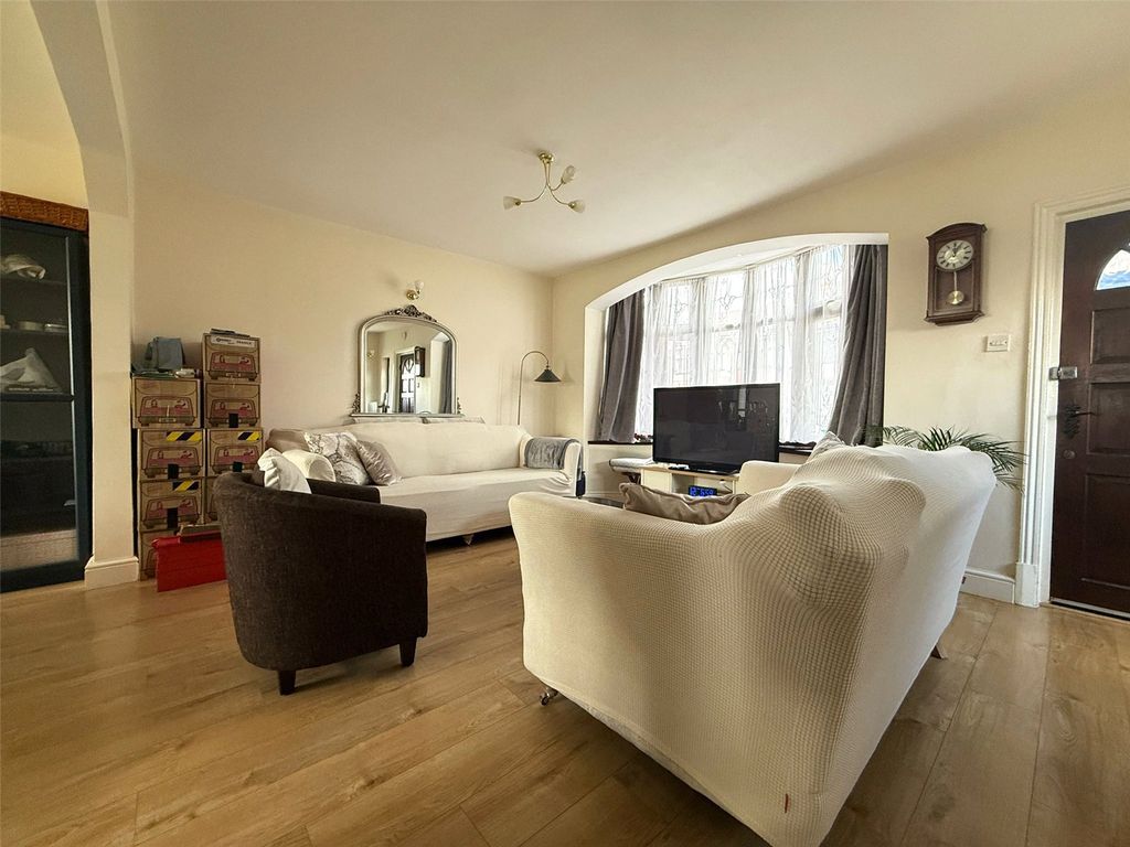 Property photo 2 of 13 Picture No. 19