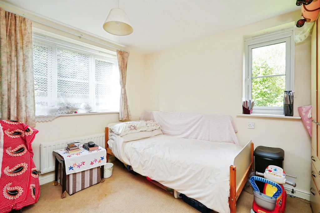 Property photo 2 of 8