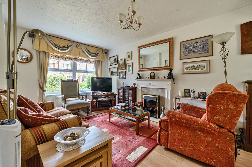 Property photo 2 of 13 1318104-29-68653d...