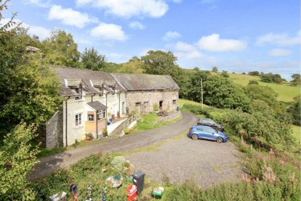 Property photo 3 of 30