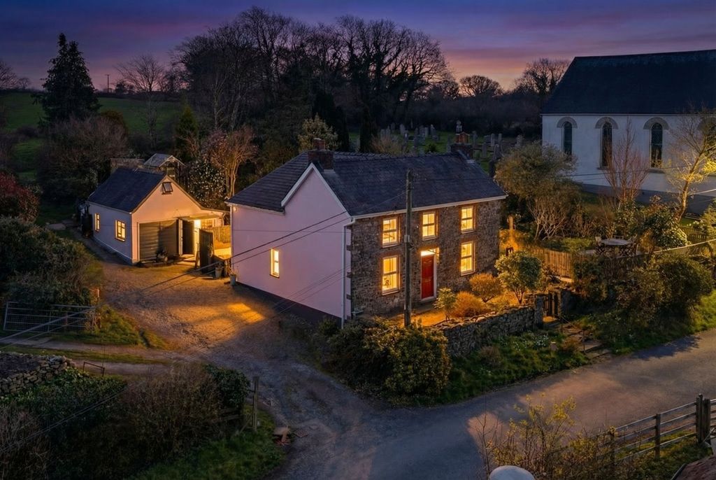 Property photo 1 of 30