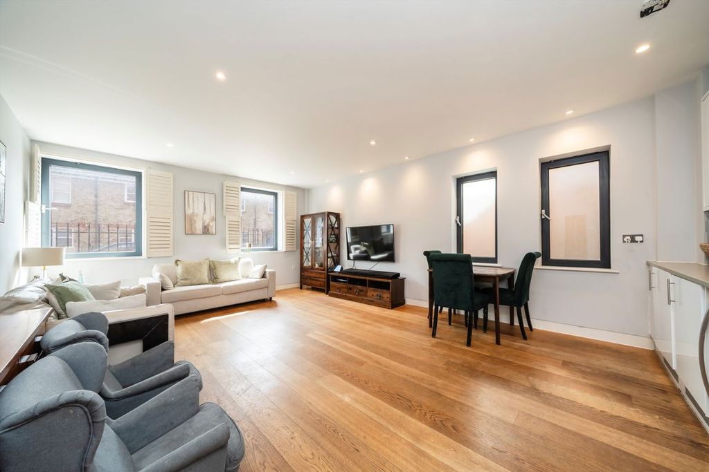 Property photo 3 of 5