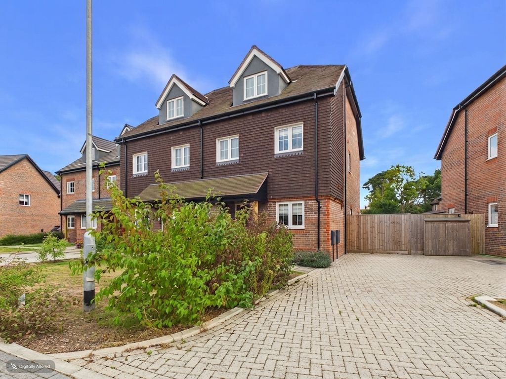 Property photo 1 of 23 Front Aspect