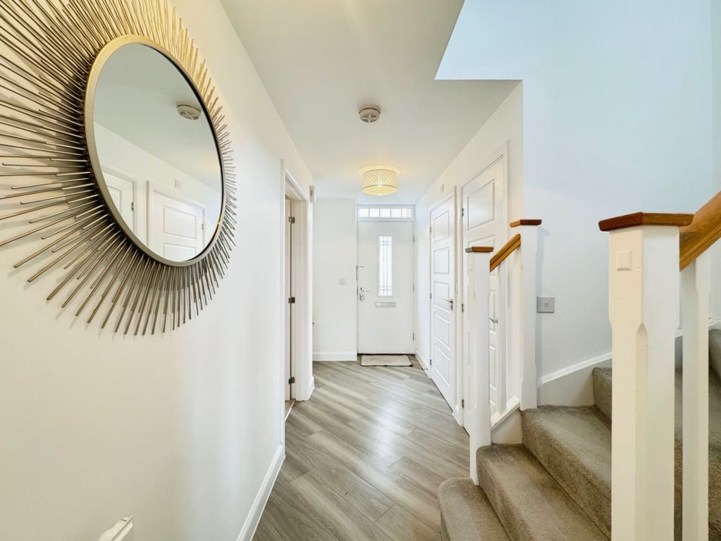 Property photo 3 of 43 4121066