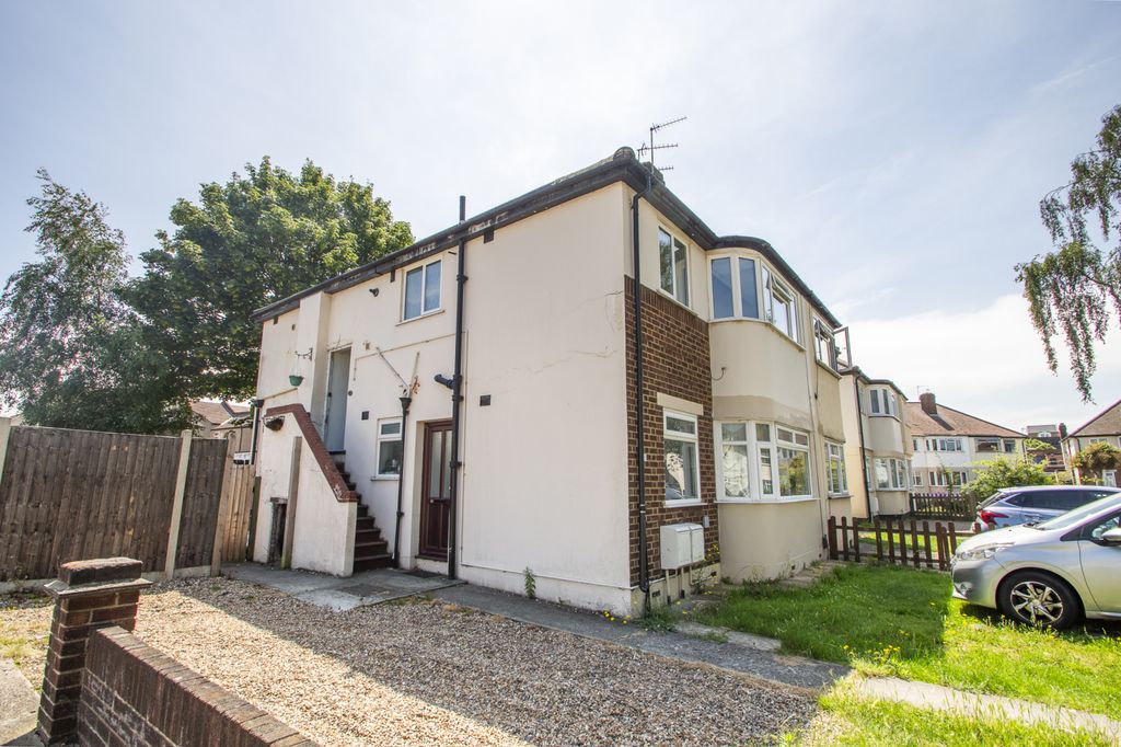 Property photo 1 of 6 Two Bedroom Maisonette In Bexleyheath