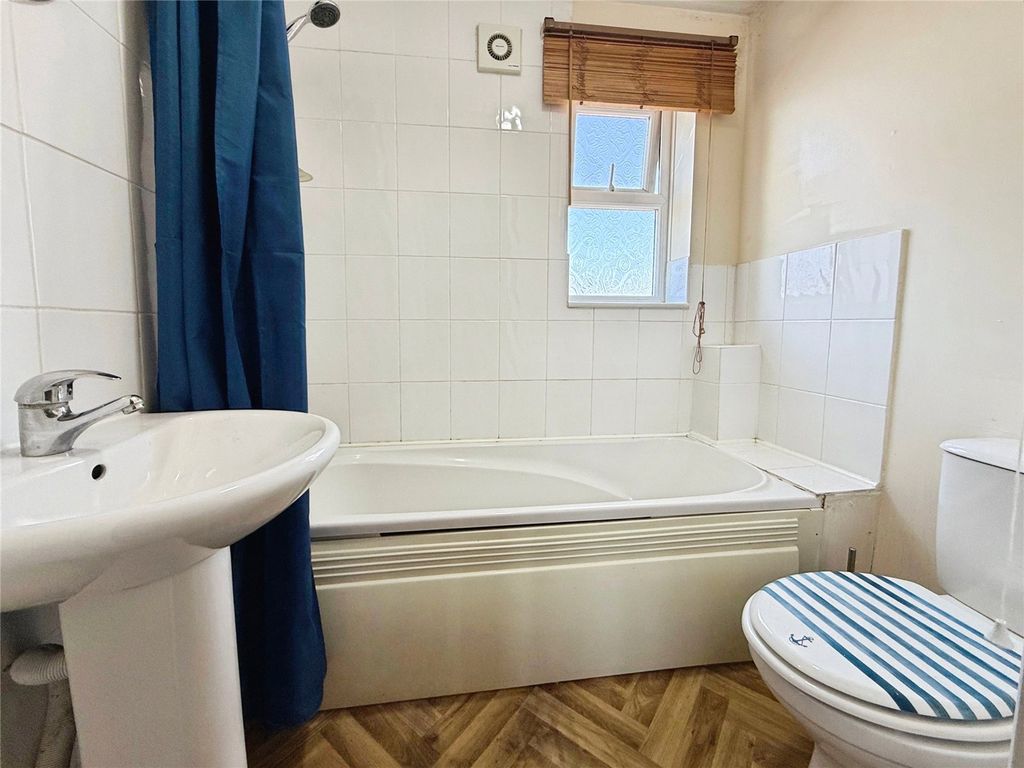 Property photo 3 of 11 Picture No. 02