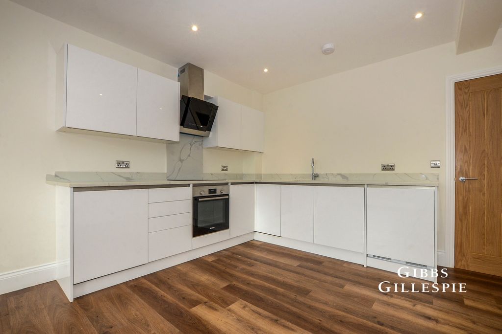 Property photo 2 of 6 Pbox-Img.Jpg