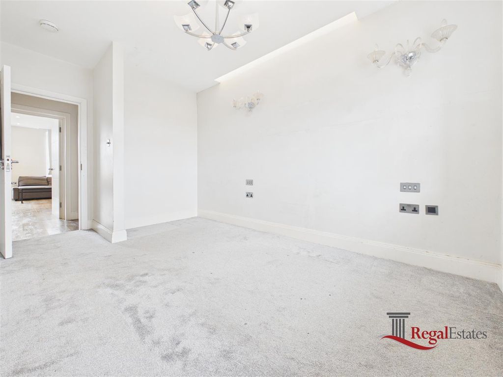 Property photo 2 of 6 Cam02489G0-Pr0315-Still002.Jpg