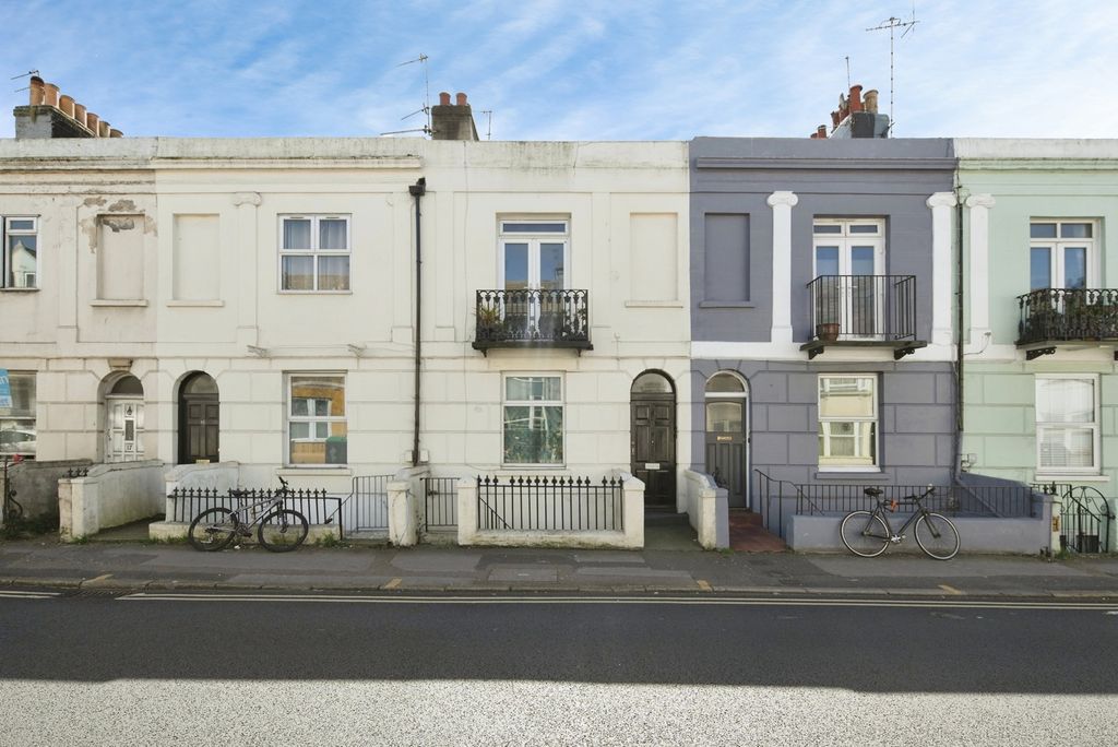 Property photo 1 of 19 Pbox-Img.Jpg