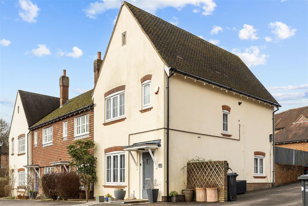 Property photo 1 of 15 2 Fletcher Way-26.Jpg