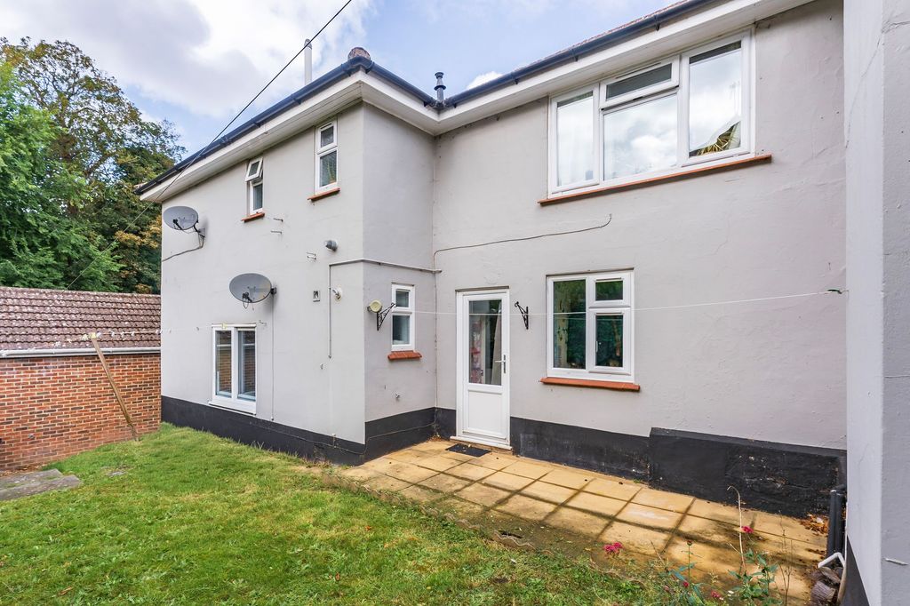 Property photo 1 of 9