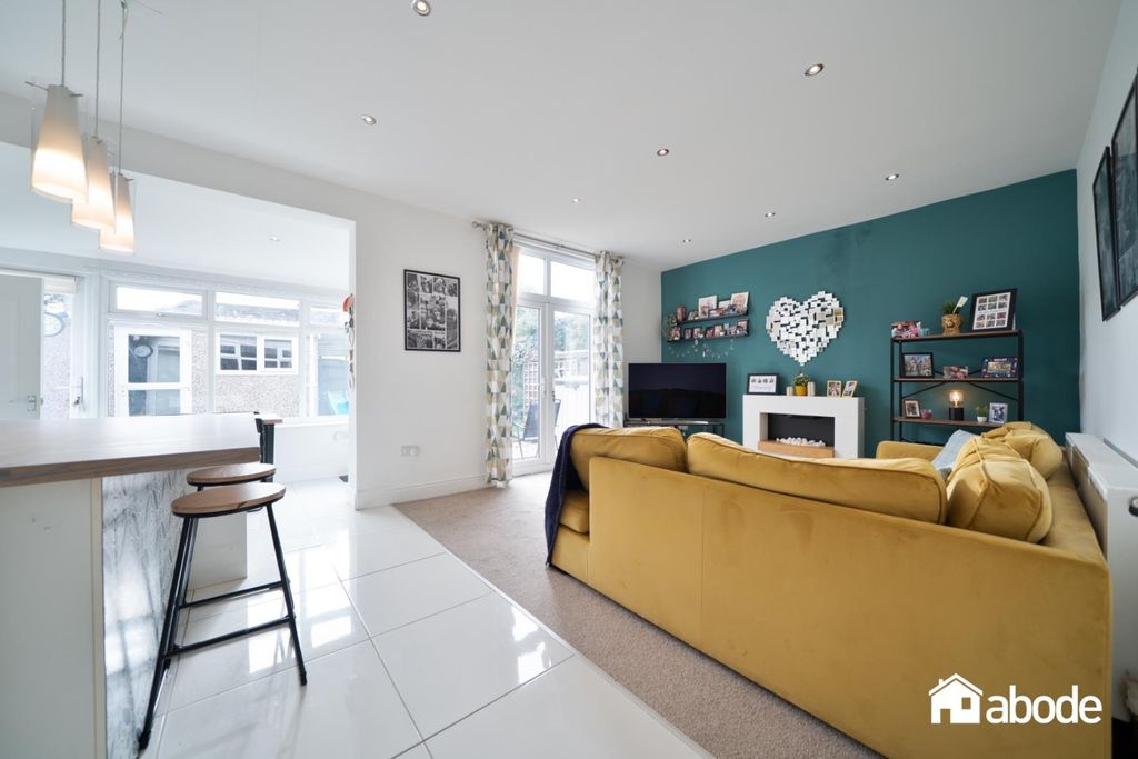 Property photo 2 of 28 Dsc04535-Edit.Jpg