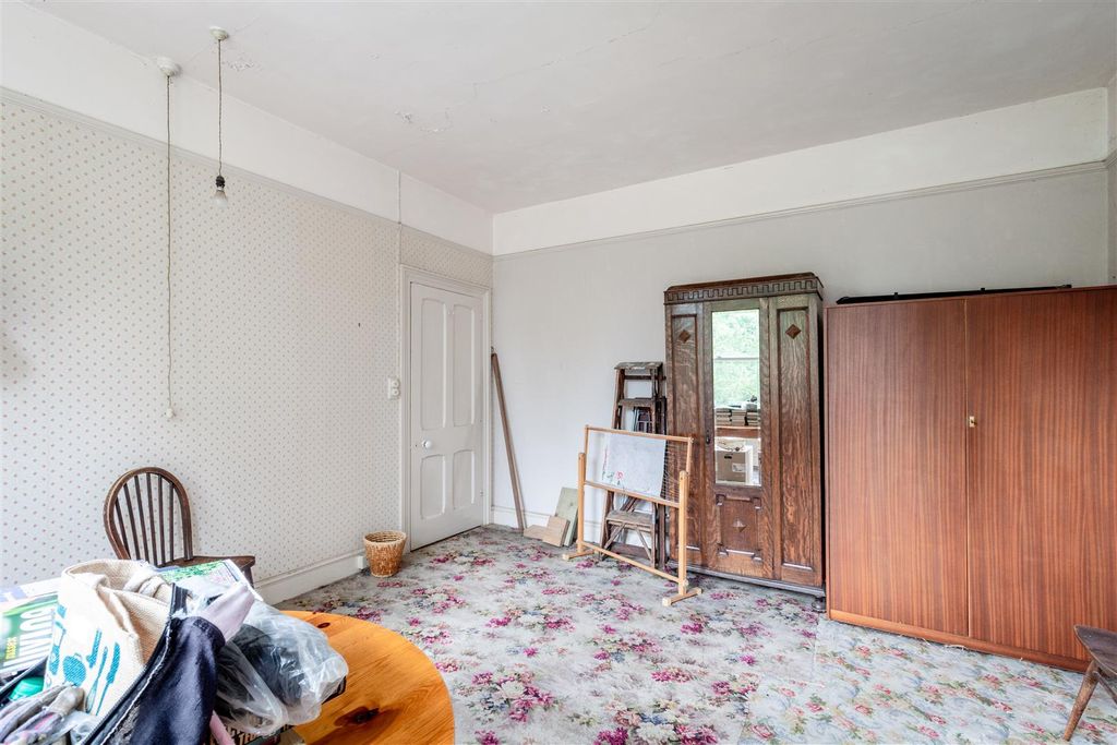 Additional image 11 of 5 bed semi-detached house for saleMuster Green South, Haywards Heath RH16