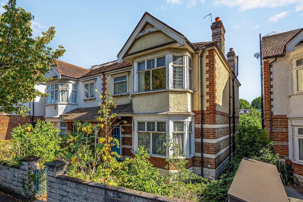 Property photo 1 of 13